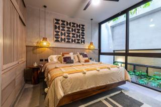 Luxury Beachfront 4BR PH in Bahia Soliman - 5