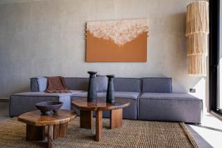 Luxury Beachfront 4BR PH in Bahia Soliman - 8