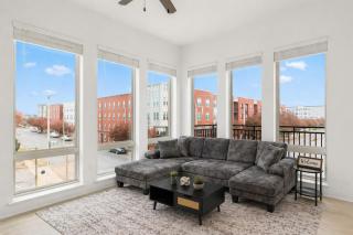 Luxury 2BR Steps from Railroad Park - 7