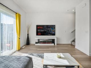 The Staycation Getaway with Table Tennis, Darts, Ravine View and More - 1