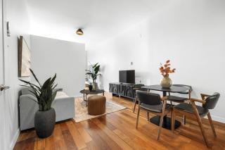 Stylish Loft in the Heart of St-Laurent - 6