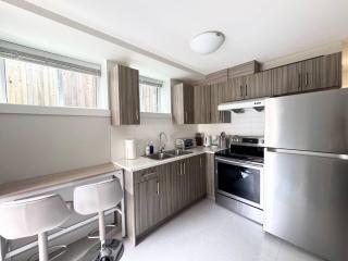 Cozy and Central 1 BR in Vancouver - 8