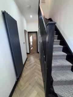 Luxury Contractor and Family stay 3 Double rooms 3 EnSuites B65 Close to City Centre - 5