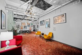 Luxury Downtown Dallas Retreat, Parking, Pool, Gym - 4