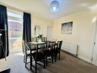 Cozy 3BR Retreat in Prime Location - 7