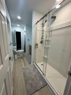 Great Lakes Resort - Master Suite - Suite 11 - 5