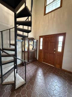 Great Lakes Resort - Big House - Suite 14 - 3