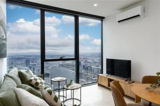 Stunning Harbour View 2 Bedroom 2 Bath Suite - 0