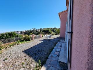 Appartement vue mer avec jardin - 1