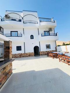 Habu Guest House - 4