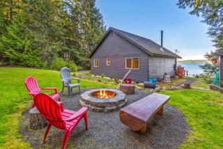 Views of Hood Canal Mount Rainier & Wildlife - 0