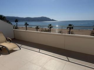 Apartamento en primera línea de mar con terraza y piscina en Rosas, Santa Margarita - ES-204-38 - Roses - 4