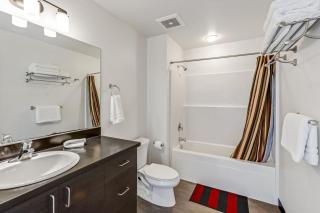 Brand New Downtown Condo Next to Bremerton Ferry - 7