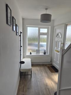 Luxury Modern 3 Bedroom home Bedford - 1