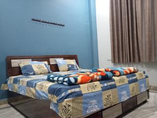 DEV PALACE Hotel & Hostel - 1