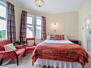 Dunoon - Sleeps 17 - Group Retreat with Parking - 3