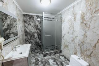 Luxurious - 3