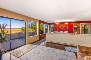 Spacious Gracious & Luxurious Retreat - 0