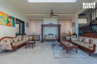 StayVista at Suvas Villa with Lawn, BBQ - 4