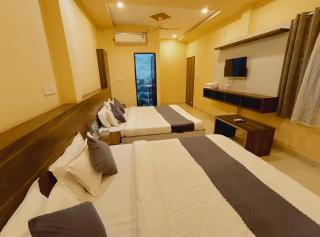 shree krishna Hotel - 1
