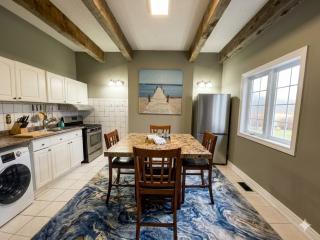 FIFA ready waterfront pet friendly escape! - 8