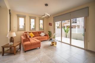 Mambo Private Villa with Pool by the Beach - 4