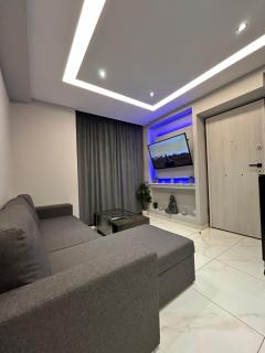 The Absolute Luxury Apartment - 8