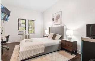 Bay Ridge ApartHotel - 4