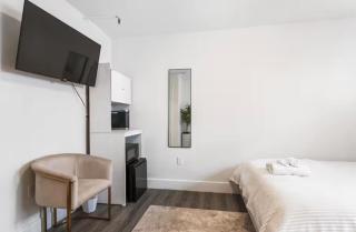 Bay Ridge ApartHotel - 1