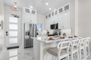Stylish Waterfront Escape with Pool, Steps to Beach & Sunset Views - Casa Lagoon 4 - Roelens - 7