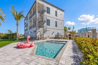 Luxury Lagoon Views, Pool & Steps to Beach Escape Near Times Square - Casa Lagoon 3 - Roelens - 7
