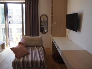 Modern 1BR in Award-Winning Residence with Sauna and Gym - 7