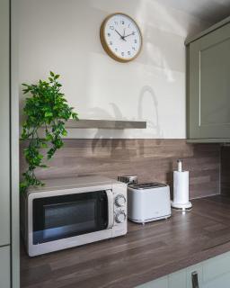 Willow House Stylish 3BR, 5 Guests Contractor Near MOD and HMRC - 5