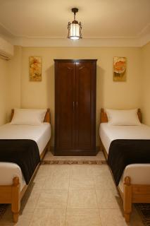 Seaview Elegant Apartment - 4
