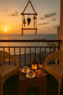 Seaview Elegant Apartment - 2