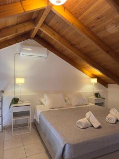 Tousso Apartment Loggos - 2