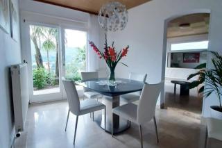 Villa with palm trees on a large terrace - 0