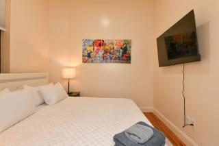 Cozy 2BR Haven Right Above Central Park - 5