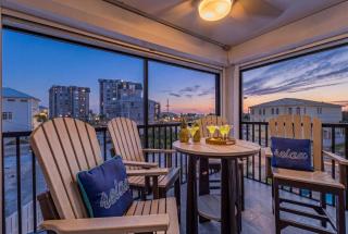 Beachfront Escape with Pool, Tiki Huts & Stunning Gulf Views - Casa Bleu - Roelens - 5