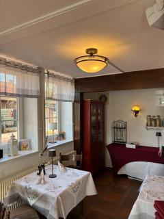 Restaurant und Pension Zur Wildgans - 4