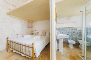 Casale SanGiusi White Stone Sanctuary Absolute Peace and Privacy - 1