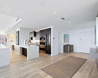 Modern 4BR Oceanfront Residence with Panoramic Views - 6