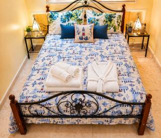 A 2 pas de la plage, appartement cosy, tout confort, proche toutes commodités, Wifi haut débit, TV connectée, Netflix, climatiseur, Acte mariage pour couple national,3 nuits mimum - 5