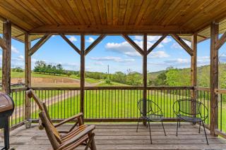 Rustic Barn Retreat w Hot Tub Game Room & FirePit - 7