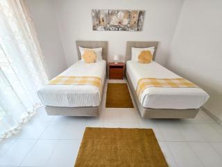 Apartment Praia Rocha Candimar Sunflower - 2