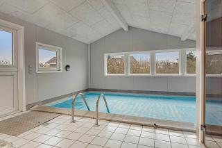 Spacious and well furnished pool house - SJ170 - 4