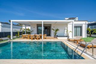 MAVIIE Luxusvilla mit Pool & Meerblick in Yalıkavak Geris - 4
