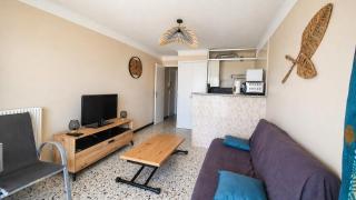 appartement 2 pieces avec parking et vue sur la marina - 7