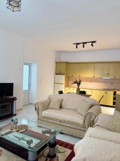 Deli Apartment - 2