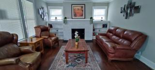 Private Room in an Elegant Home - 1